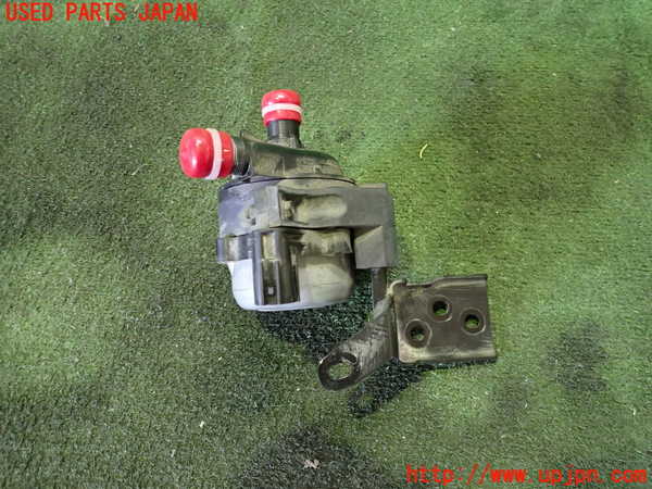 2UPJ-9239422110]アウトランダーPHEV(GN0W)ウォーターポンプ 中古_2