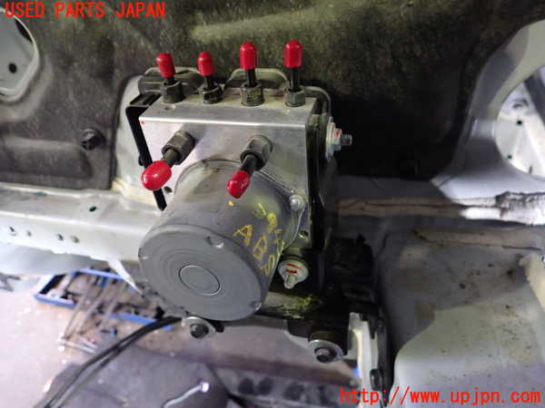 2UPJ-9239424040]アウトランダーPHEV(GN0W)ABSアクチュエーター 中古_2