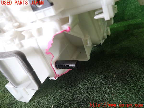 2UPJ-9239426081]アウトランダーPHEV(GN0W)エバポレーター1 (ジャンク品) 中古_2