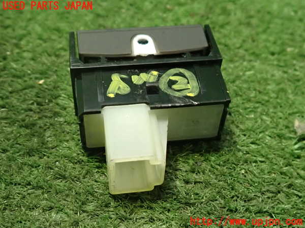 2UPJ-9239426307]アウトランダーPHEV(GN0W)スイッチ2 (照度調整) 中古_2
