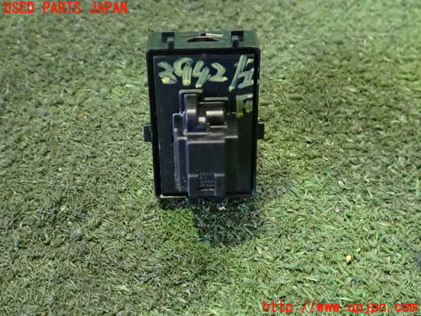 2UPJ-9239426245]アウトランダーPHEV(GN0W)左前パワーウィンドウスイッチ 中古_3