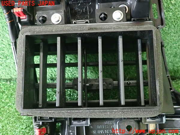 2UPJ-9239427527]アウトランダーPHEV(GN0W)エアコン吹き出し口2 (右) 中古_3