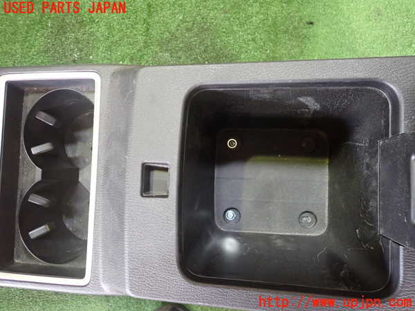 2UPJ-9239427540]アウトランダーPHEV(GN0W)センターコンソール 中古_3