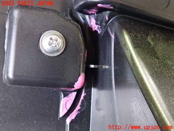 2UPJ-9239421234]アウトランダーPHEV(GN0W)右前ドア内張り (ジャンク品) 中古_5