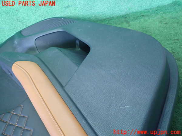 2UPJ-9239421264]アウトランダーPHEV(GN0W)左前ドア内張り 中古_3