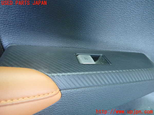 2UPJ-9239421324]アウトランダーPHEV(GN0W)左後ドア内張り 中古_2