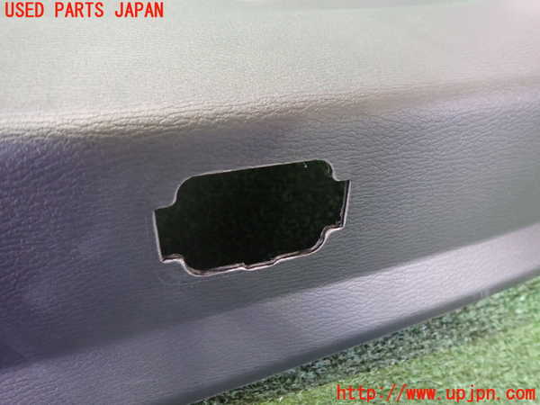 2UPJ-9239421578]アウトランダーPHEV(GN0W)バックドア内張り 中古_2
