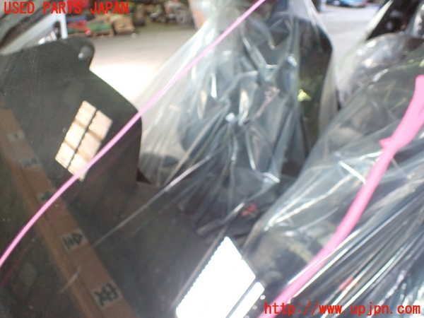 1UPJ-9239431195]ベンツ C180 W204(204049)フロントガラス 中古 PILKINGTON M1250 43R-001585_2