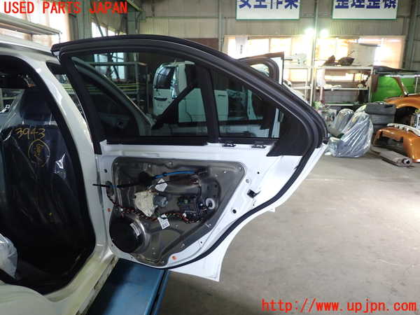 1UPJ-9239431290]ベンツ C180 W204(204049)右後ドア 中古 AGC M25 43R-00049_3