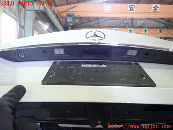 1UPJ-9239431500]ベンツ C180 W204(204049)トランク 中古_2