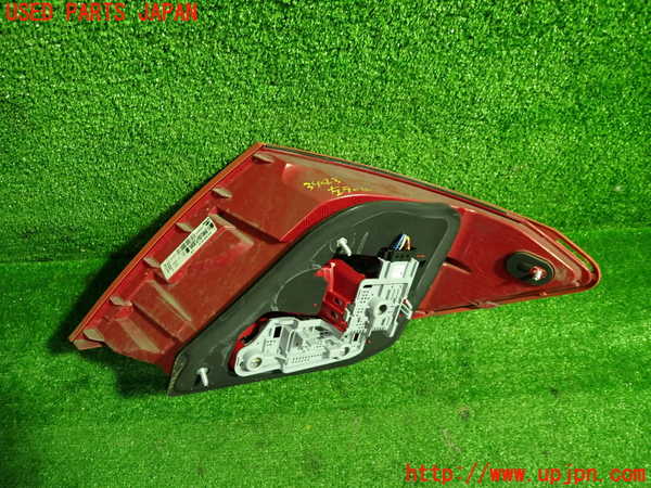 1UPJ-9239431536]ベンツ C180 W204(204049)左テールランプ 中古_3