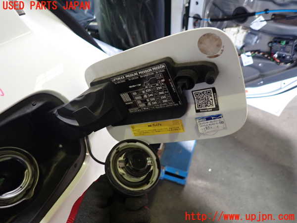 1UPJ-9239431690]ベンツ C180 W204(204049)フューエルリッド 中古_2