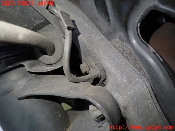 1UPJ-9239434295]ベンツ C180 W204(204049)左フロントナックルハブ 中古_2