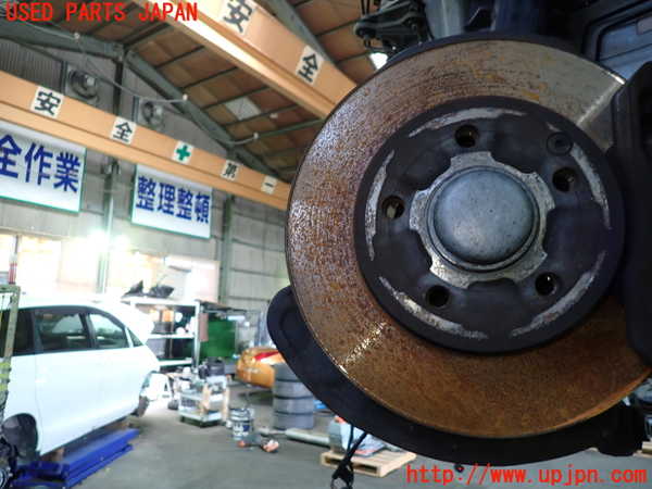 1UPJ-9239434295]ベンツ C180 W204(204049)左フロントナックルハブ 中古_3