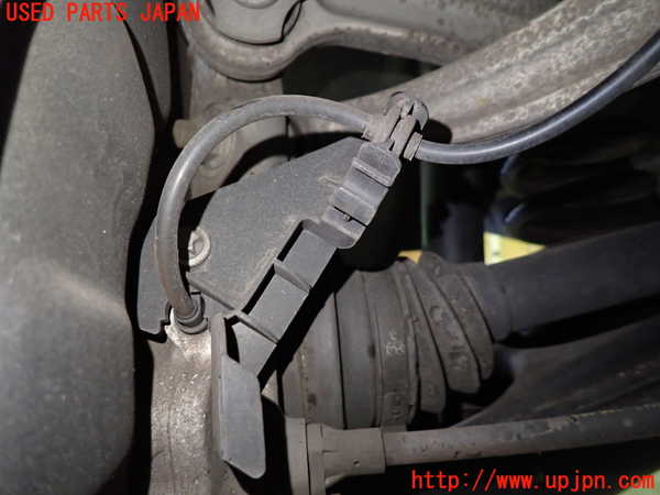 1UPJ-9239434300]ベンツ C180 W204(204049)右リアナックルハブ 中古_2