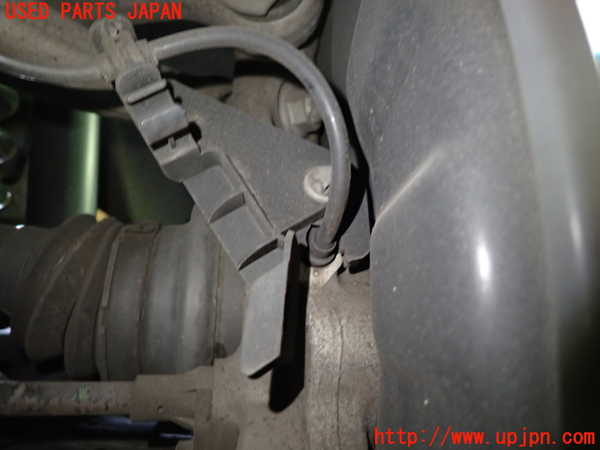 1UPJ-9239434305]ベンツ C180 W204(204049)左リアナックルハブ 中古_2