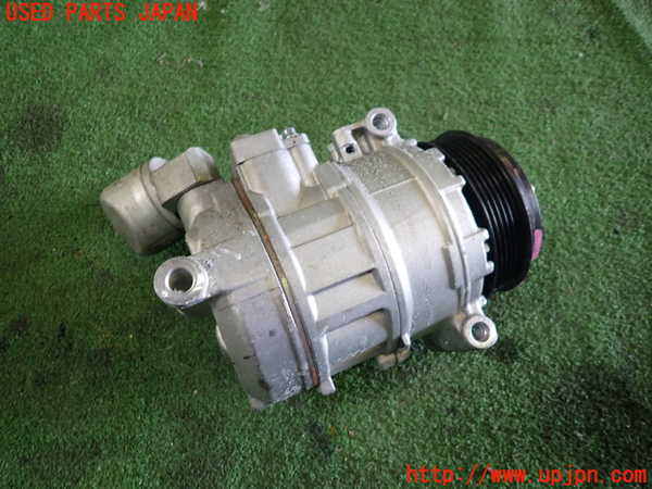 1UPJ-9239436025]ベンツ C180 W204(204049)エアコンコンプレッサー ジャンク_5