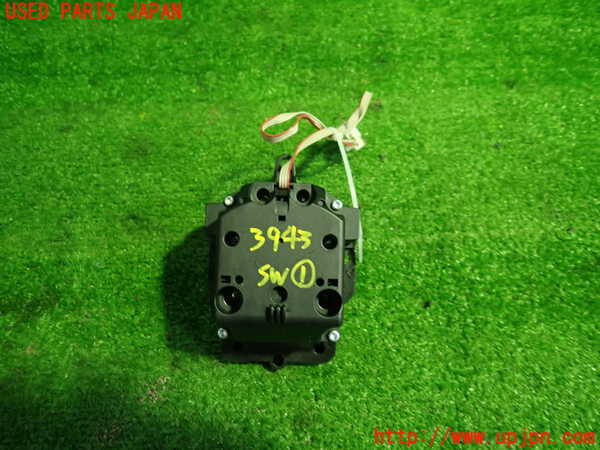 1UPJ-9239436306]ベンツ C180 W204(204049)スイッチ1(メニュー) 中古_3