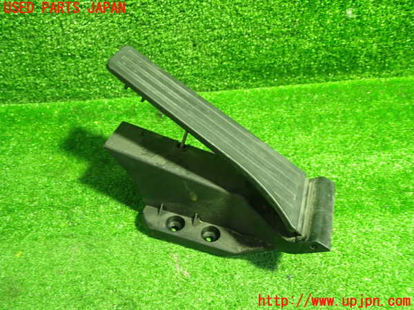 1UPJ-9239436381]ベンツ C180 W204(204049)センサー1(アクセルペダル) 中古_2