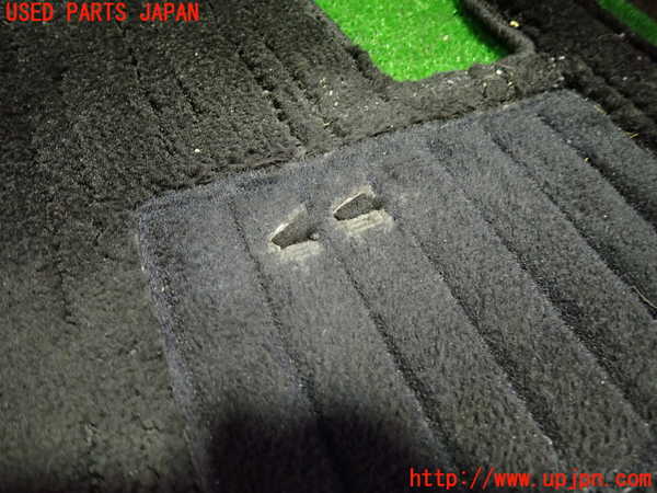 1UPJ-9239437800]ベンツ C180 W204(204049)フロアマット 中古_2