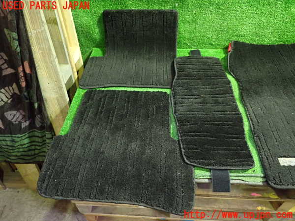 1UPJ-9239437800]ベンツ C180 W204(204049)フロアマット 中古_4