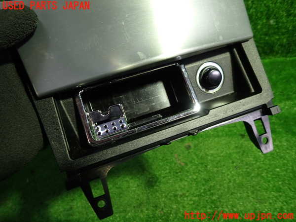 1UPJ-9239437821]ベンツ C180 W204(204049)灰皿1 中古_2