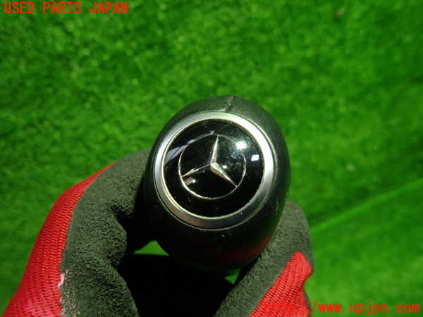 1UPJ-9239437570]ベンツ C180 W204(204049)シフトノブ 中古_2