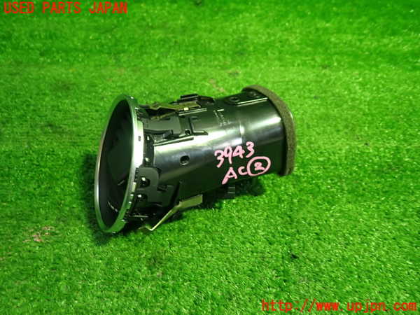 1UPJ-9239437527]ベンツ C180 W204(204049)エアコン吹き出し口2(左) 中古_3