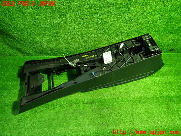 1UPJ-9239437540]ベンツ C180 W204(204049)センターコンソール 中古_5