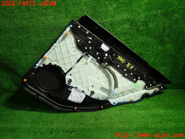 1UPJ-9239431324]ベンツ C180 W204(204049)左後ドア内張り 中古_3