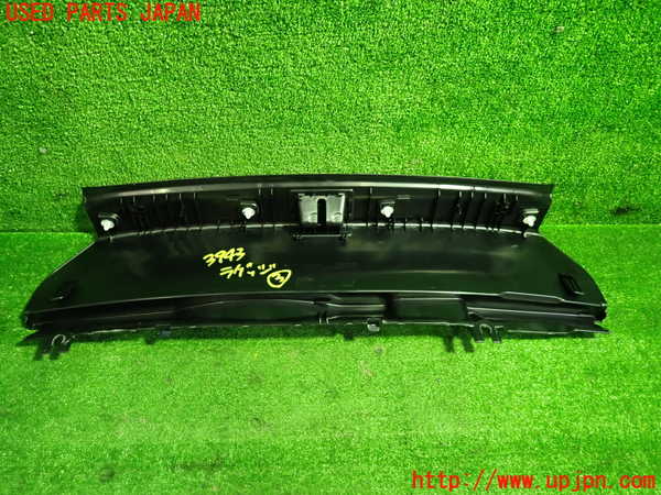 1UPJ-9239437773]ベンツ C180 W204(204049)ラゲッジトレイ3 中古_3