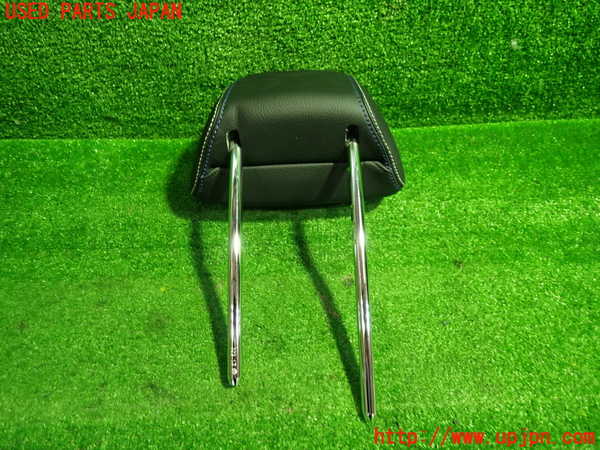 1UPJ-9239437150]ベンツ C180 W204(204049)右2列目ヘッドレスト 中古_3