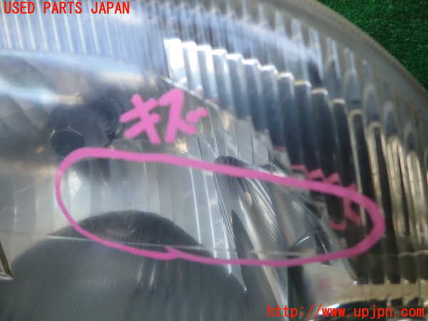 1UPJ-9239441130]ハイエースワゴン100系(KZH106W)右ヘッドライト ハロゲン 中古_2