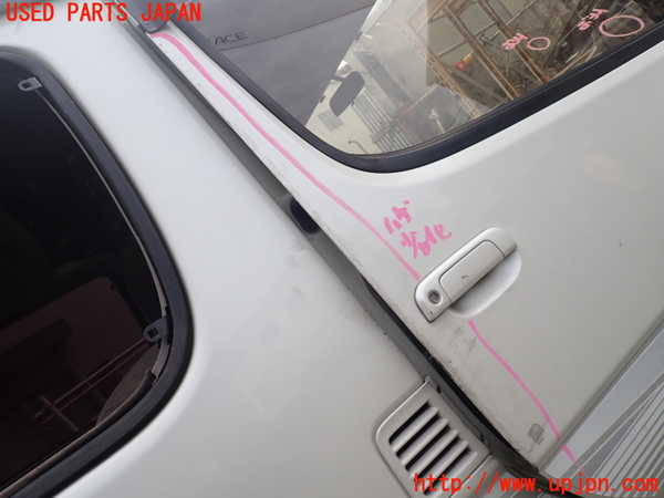 1UPJ-9239441230]ハイエースワゴン100系(KZH106W)右前ドア 中古(43R-00034 M2T4)_3