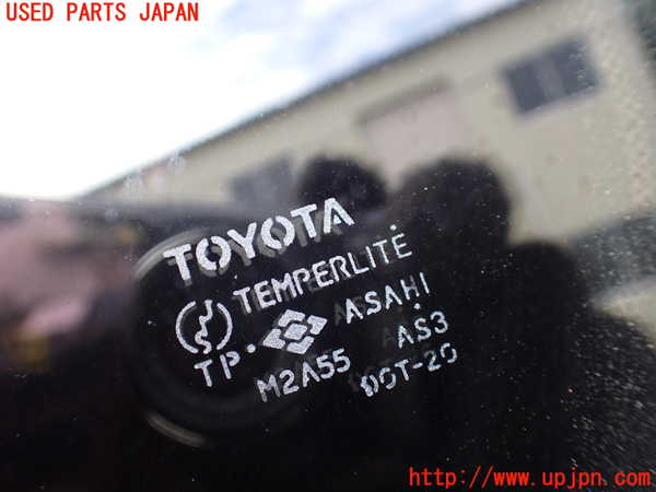 1UPJ-9239441320]ハイエースワゴン100系(KZH106W)左後ドア 中古(M2A55)_5