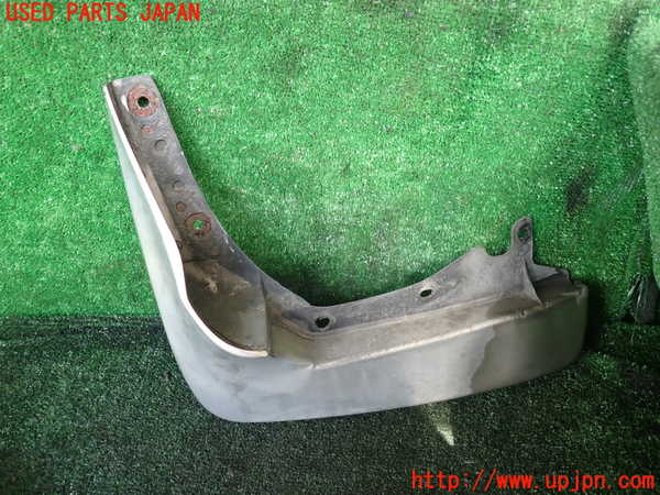 1UPJ-9239441452]ハイエースワゴン100系(KZH106W)左フロントマッドガード(泥除け) 中古_2