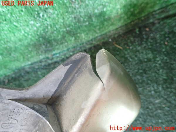 1UPJ-9239441452]ハイエースワゴン100系(KZH106W)左フロントマッドガード(泥除け) 中古_3