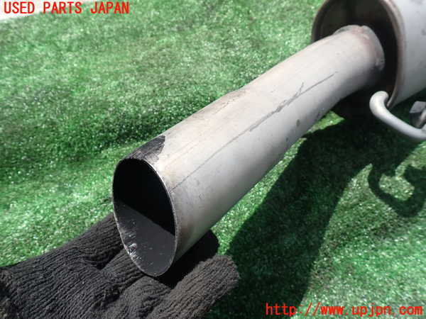 1UPJ-9239442671]ハイエースワゴン100系(KZH106W)リアマフラー1 中古_3
