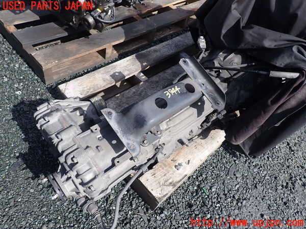 1UPJ-9239443010]ハイエースワゴン100系(KZH106W)ミッション AT 1KZ-TE 4WD 中古_2