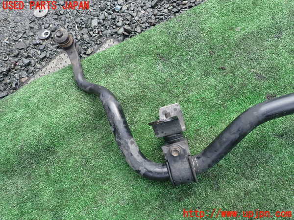 1UPJ-9239445440]ハイエースワゴン100系(KZH106W)フロントスタビライザー 中古_3