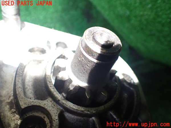 1UPJ-9239446010]ハイエースワゴン100系(KZH106W)セルモーター 中古_3