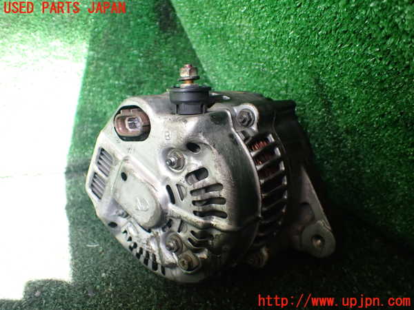 1UPJ-9239446015]ハイエースワゴン100系(KZH106W)オルタネーター(ダイナモ) 中古_2