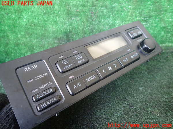 1UPJ-9239446066]ハイエースワゴン100系(KZH106W)エアコンスイッチ1 中古_2