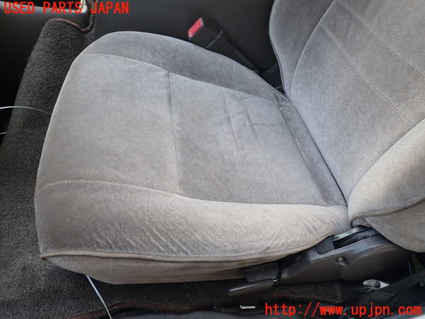 1UPJ-9239447065]ハイエースワゴン100系(KZH106W)助手席シート 中古_3