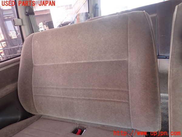 1UPJ-9239447145]ハイエースワゴン100系(KZH106W)右2列目シート 中古_2