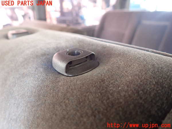 1UPJ-9239447175]ハイエースワゴン100系(KZH106W)左2列目シート 中古_5