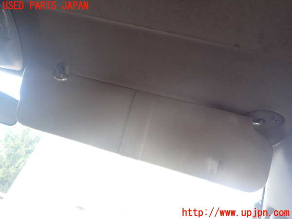 1UPJ-9239447625]ハイエースワゴン100系(KZH106W)室内サンバイザー右側 中古_3
