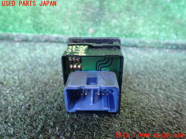 1UPJ-9239446280]ハイエースワゴン100系(KZH106W)ミラースイッチ 中古_3