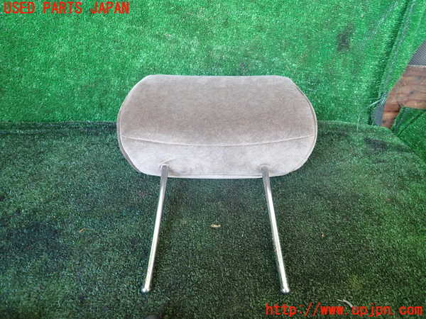 1UPJ-9239447270]ハイエースワゴン100系(KZH106W)左3列目ヘッドレスト 中古_3