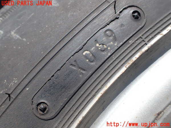 1UPJ-9239449601]ハイエースワゴン100系(KZH106W)スペアタイヤ1 中古_3